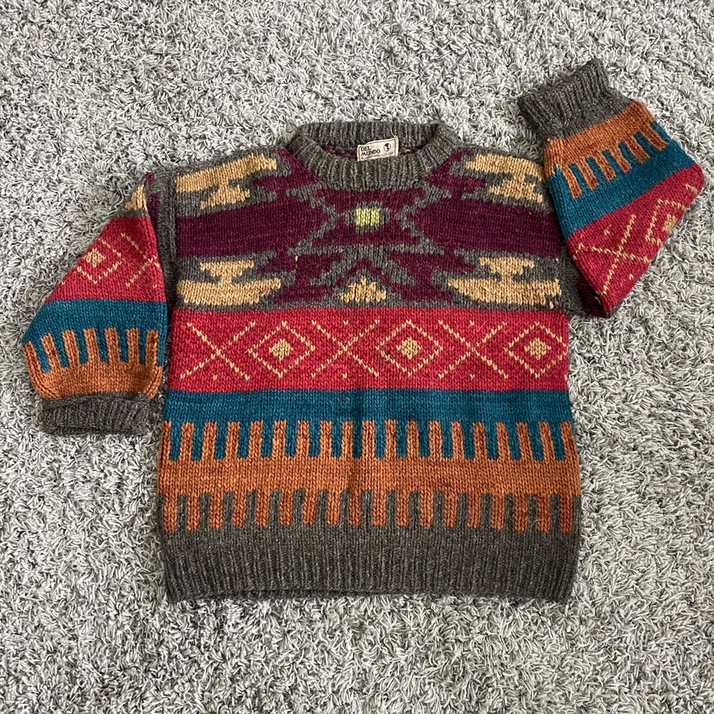 Beautiful 100% Wool Sweater from Ecuador